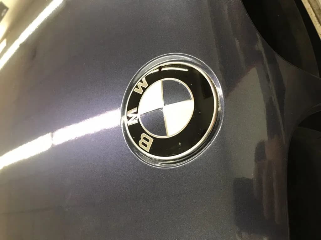 Glacier Grey BMW 330i